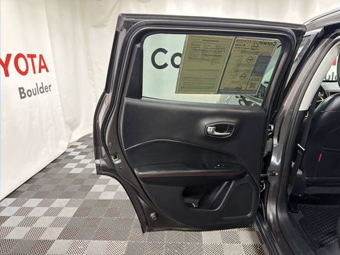 Used 2019 Jeep Compass Trailhawk image 18