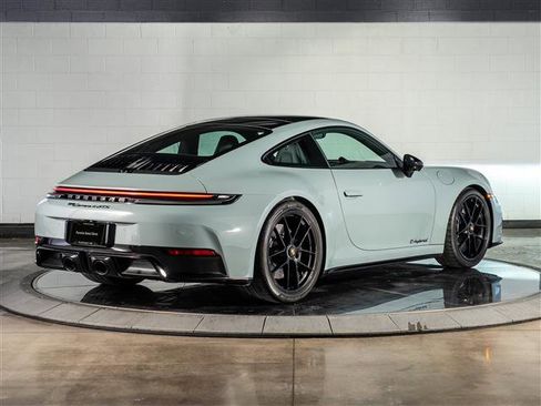 Certified 2025 Porsche 911 Carrera GTS image 9