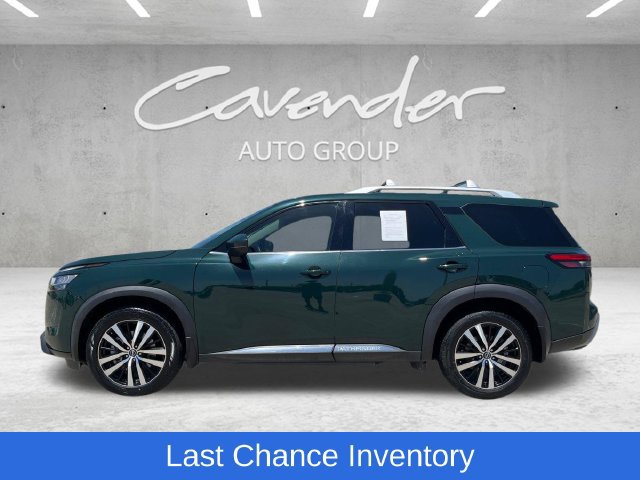 Certified 2023 Nissan Pathfinder Platinum w/ Cargo Package AWD/4WD image 13