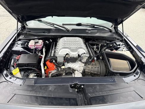 Used 2019 Dodge Challenger SRT Hellcat w/ Widebody Package RWD image 30