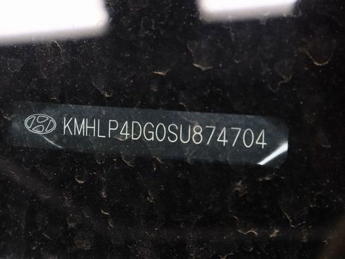 Certified 2025 Hyundai Elantra Limited w/ Cargo Package image 39