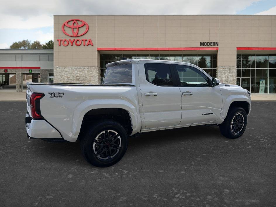 Certified 2026 Toyota Tacoma TRD Sport AWD/4WD image 7