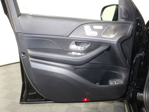 Used 2024 Mercedes-Benz GLE 450 4MATIC image 18