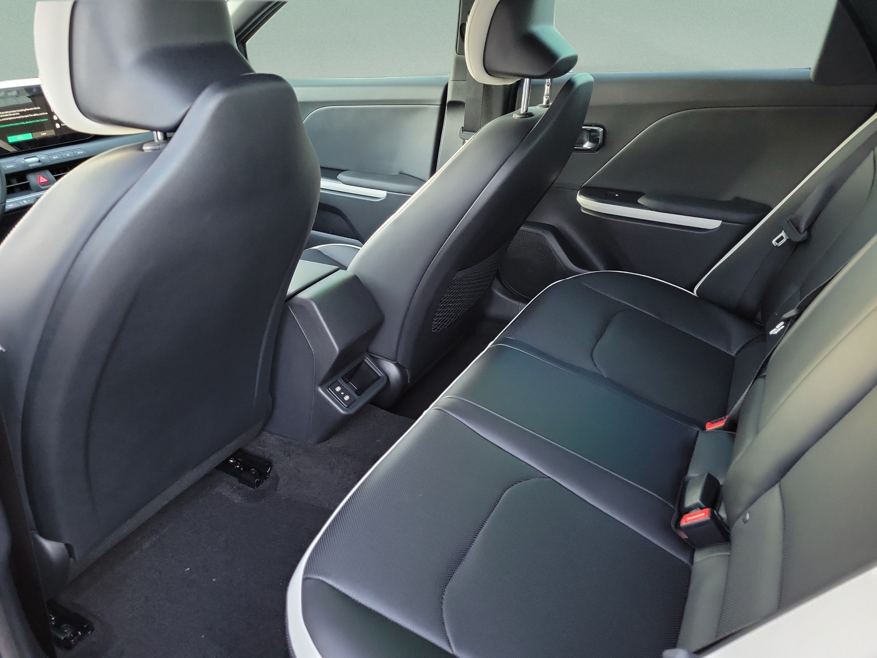 New 2026 Kia K4 GT-Line FWD image 5