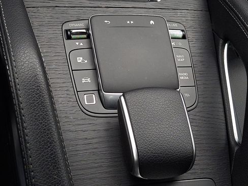 Certified 2025 Mercedes-Benz GLS 450 4MATIC image 25