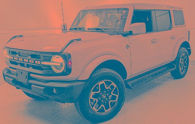 Used 2025 Ford Bronco Outer Banks AWD/4WD image 6