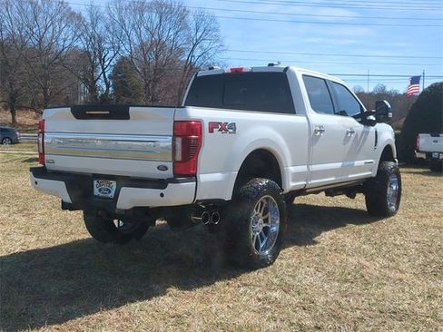 Used 2022 Ford F350 Platinum w/ FX4 Off-Road Package image 13