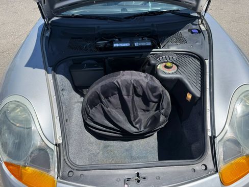 Used 1999 Porsche Boxster RWD image 26