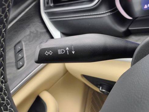 Used 2024 Jeep Grand Cherokee Limited image 44