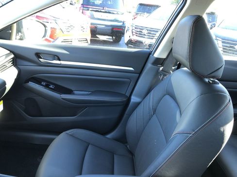 New 2025 Nissan Altima 2.5 SR w/ SR Premium Package image 31