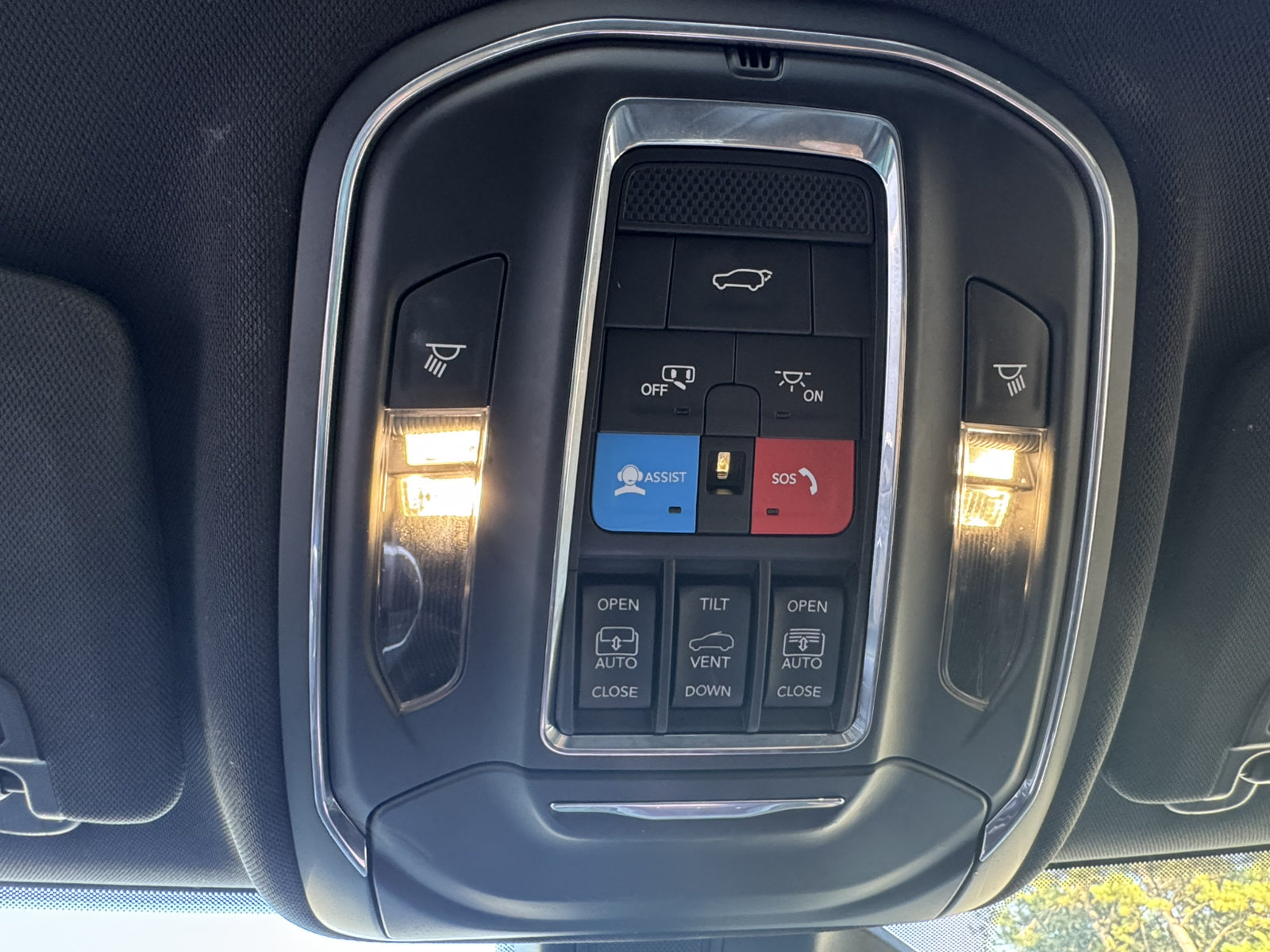 Used 2024 Jeep Grand Cherokee Limited 4xe AWD/4WD image 28