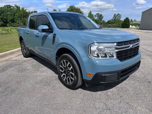 Used 2023 Ford Maverick Lariat FWD image 3