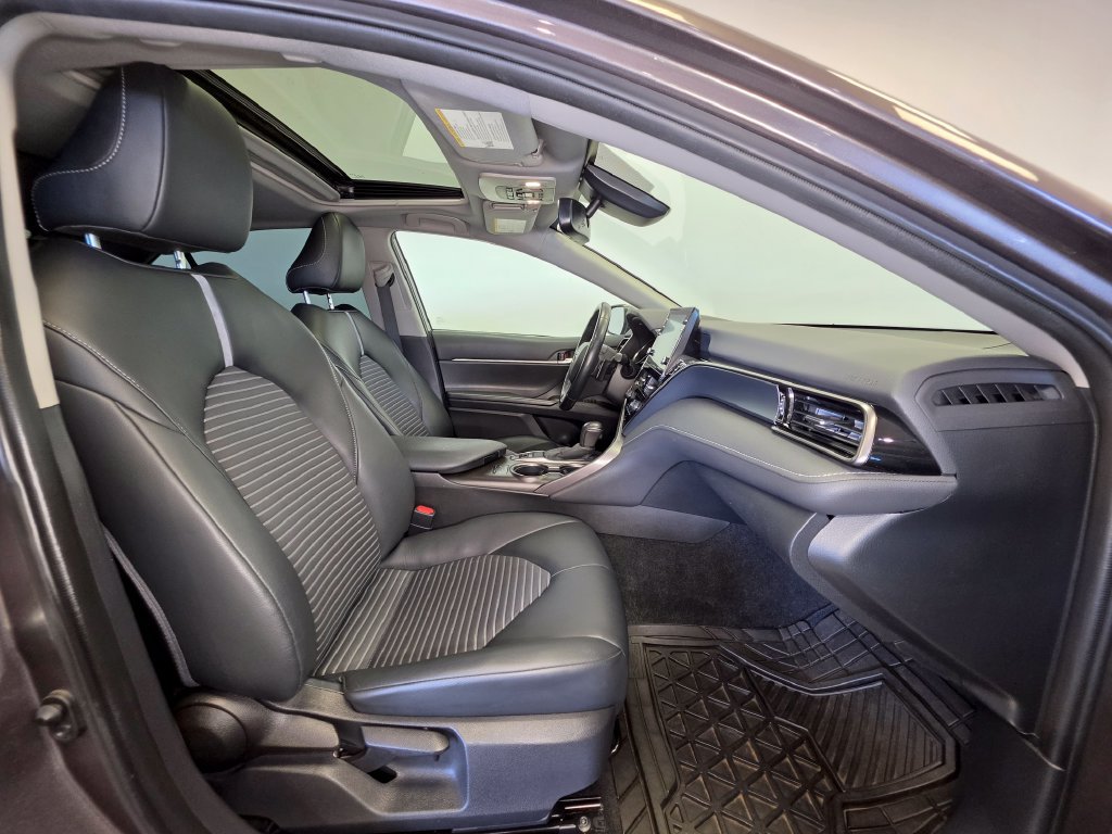 Used 2022 Toyota Camry SE AWD/4WD image 8