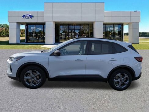 Certified 2025 Ford Escape ST-Line w/ Equipment Group 301A image 7