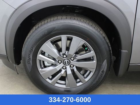 New 2026 Nissan Pathfinder S image 24