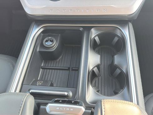 Certified 2026 Ford Expedition Active AWD/4WD image 21