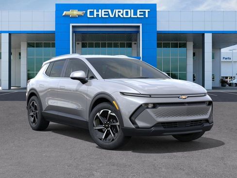 New 2026 Chevrolet Equinox EV LT image 7