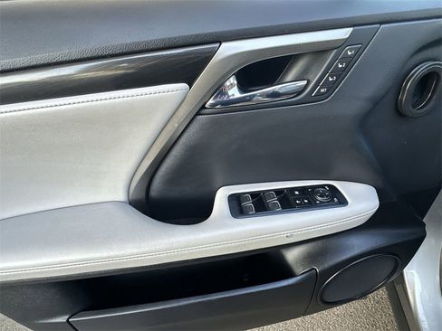 Used 2018 Lexus RX 350L FWD image 21