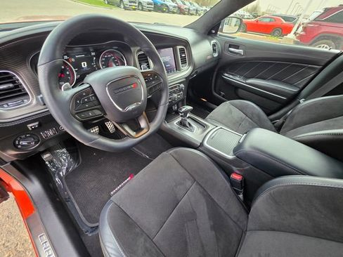 Used 2022 Dodge Charger Scat Pack w/ Dynamics Package RWD image 19