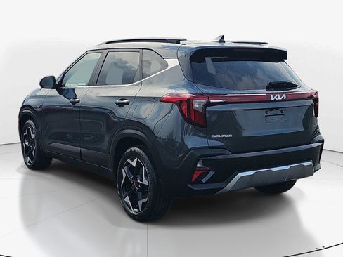 Used 2024 Kia Seltos EX AWD/4WD image 6