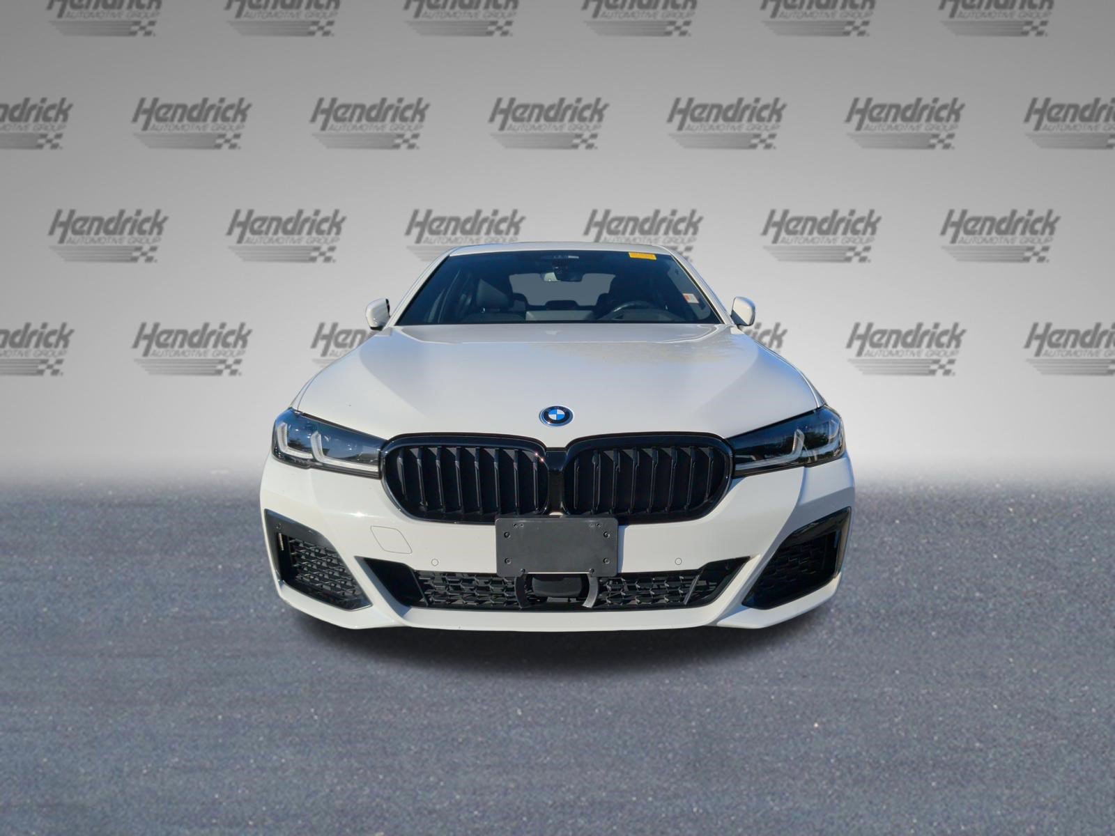 Used 2023 BMW 530e xDrive w/ Premium Package AWD/4WD image 5