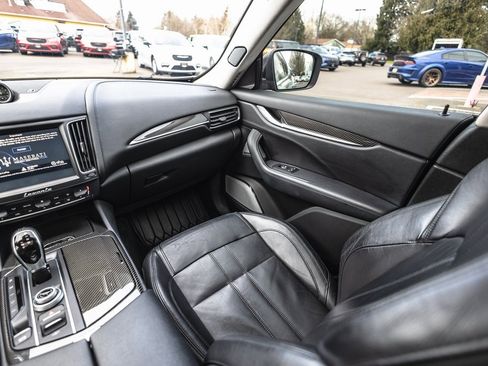 Used 2017 Maserati Levante S image 27