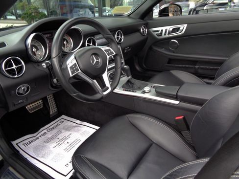 Used 2013 Mercedes-Benz SLK 250 w/ Premium I Pkg image 14