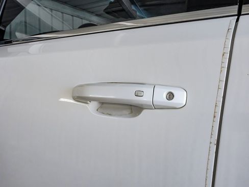 Used 2019 GMC Yukon SLT w/ Open Road Package image 42