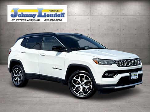 Used 2025 Jeep Compass Limited AWD/4WD image 1