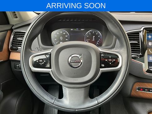 Used 2022 Volvo XC90 T6 Momentum w/ Advanced Package image 15