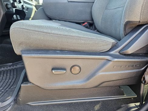 Used 2024 Ford F250 XLT image 13