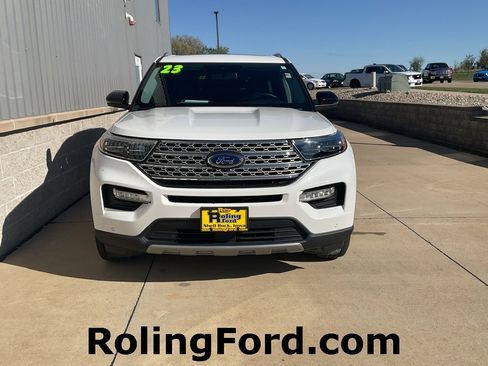 Used 2023 Ford Explorer Limited w/ Equipment Group 301A image 4