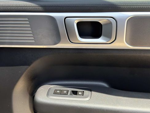 Used 2024 Hyundai Santa Fe SE FWD image 18