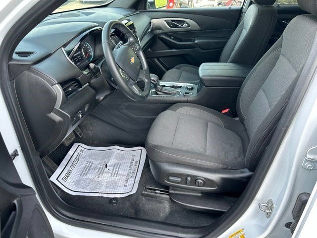 Used 2023 Chevrolet Traverse LT FWD image 13