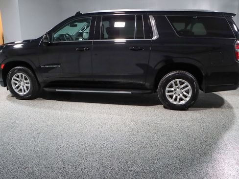 Used 2023 Chevrolet Suburban LT image 10