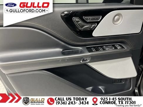 Used 2025 Lincoln Aviator Black Label AWD/4WD image 18