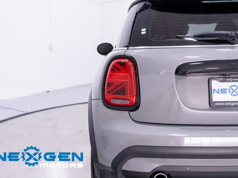 Used 2023 MINI Cooper 2-Door Hardtop image 50