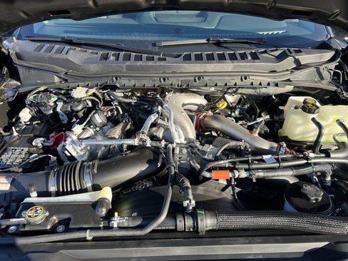 New 2026 Ford F450 Lariat w/ Lariat Premium Package image 41