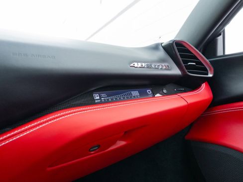 Used 2017 Ferrari 488 GTB RWD image 69