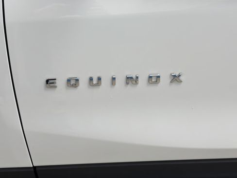Used 2023 Chevrolet Equinox LT AWD/4WD image 33
