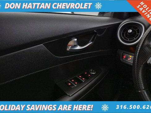 Used 2024 Kia Forte GT-Line w/ GT-Line Premium Package image 16