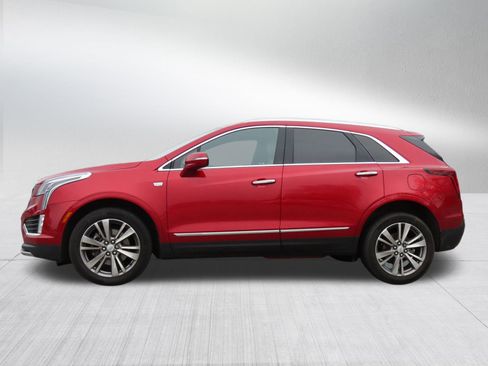 Used 2022 Cadillac XT5 Premium Luxury w/ Technology Package image 4