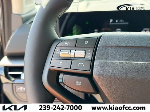 New 2026 Kia Sportage LX FWD image 29