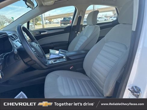 Used 2017 Ford Fusion S image 17