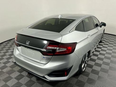 Used 2021 Honda Clarity Touring image 3