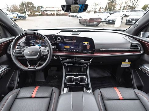 New 2026 Chevrolet Traverse RS w/ LPO, Floor Liner Package AWD/4WD image 26