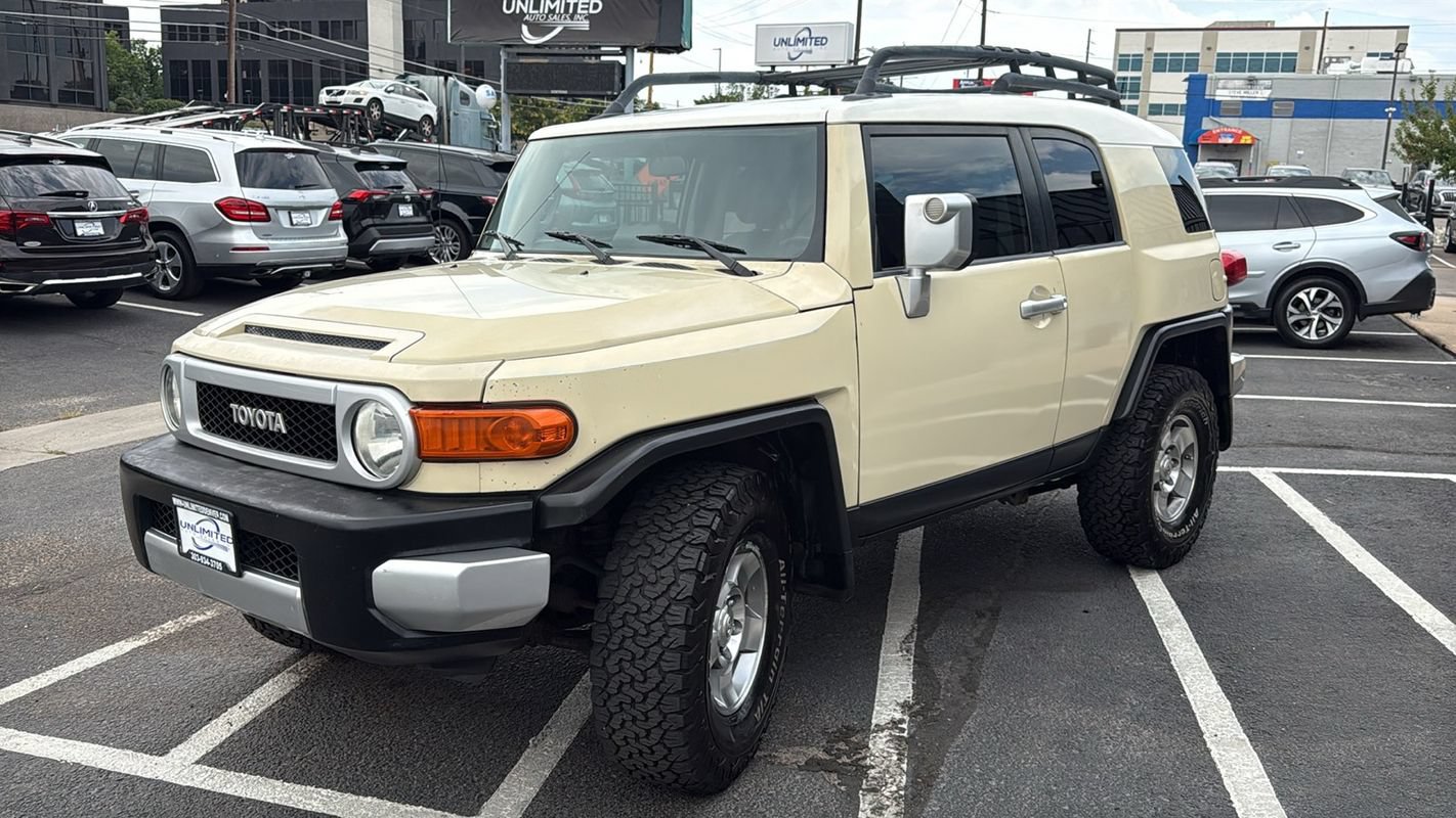 Used 2008 Toyota FJ Cruiser 4WD image 7