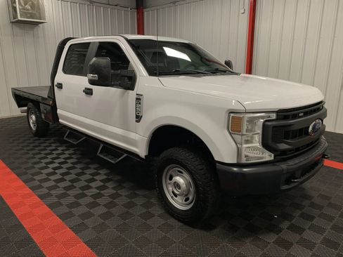 Used 2022 Ford F250 XL w/ Power Equipment Group image 5