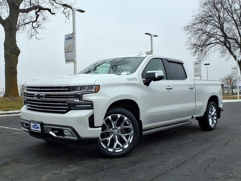 Used 2019 Chevrolet Silverado 1500 High Country image 3
