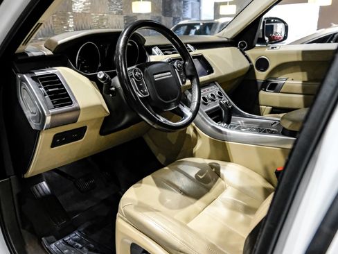 Used 2017 Land Rover Range Rover Sport HSE AWD/4WD image 4
